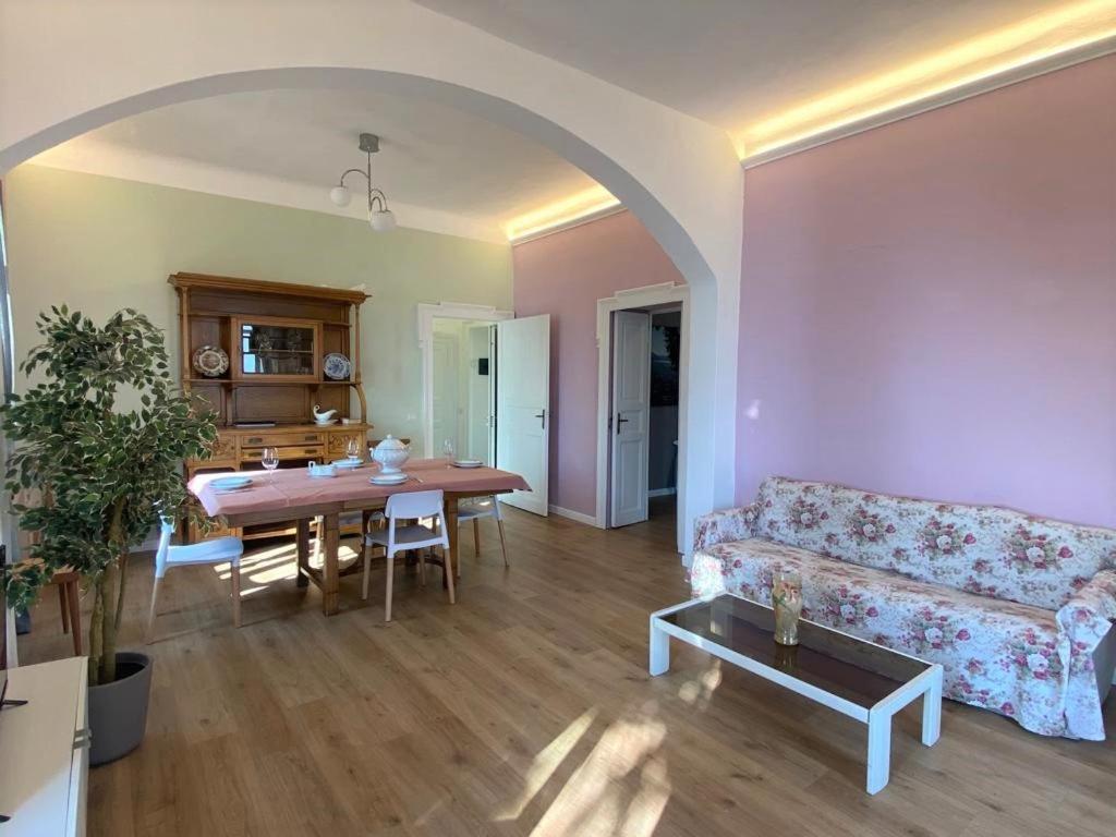 The Comfort - Big Apartment In Villa With Garden And Terrace آرجينيو المظهر الخارجي الصورة